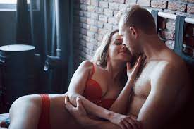 Amantes na cama